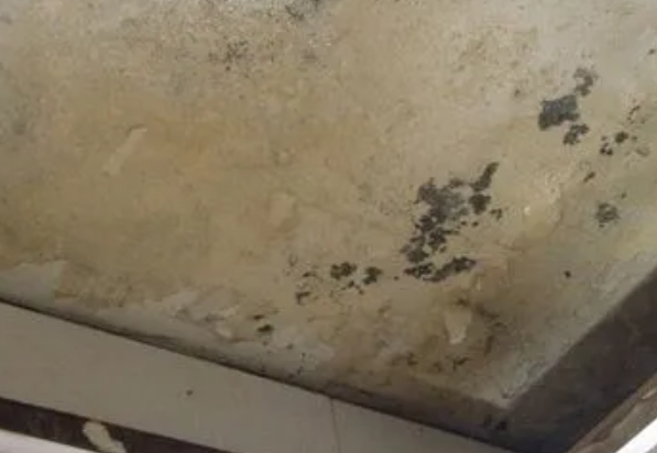 丰泽阳台漏水维修公司分享下丰泽卫生间渗水维修需要注意哪些问题。